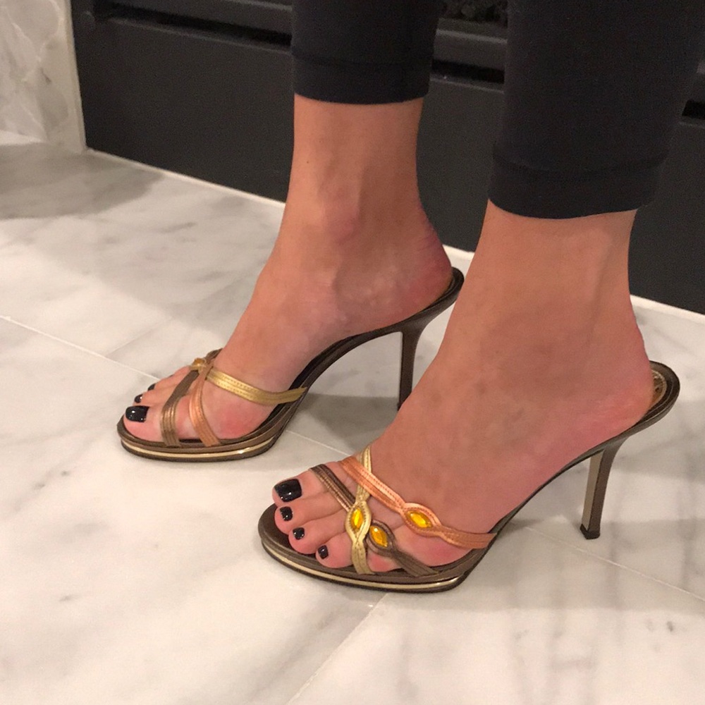 BCBG Heels - Picture 4 of 4